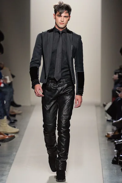Look 35